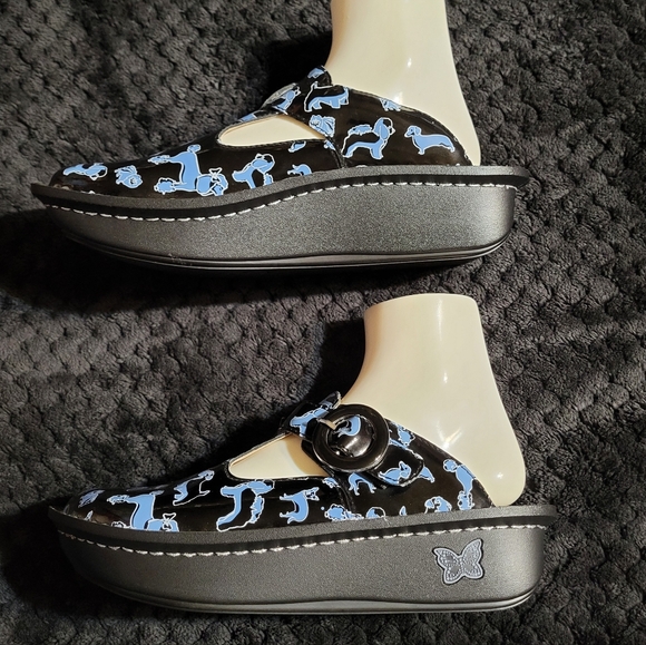 Alegria Dogs Print Buckle Clogs Mary Janes Patent Leather UK 36 US 6 - Picture 3 of 9